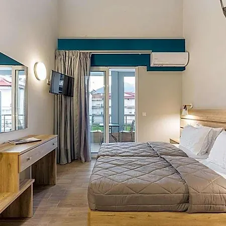 Sunshine Hotel 3*