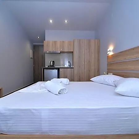 Sunshine Hotel 3*